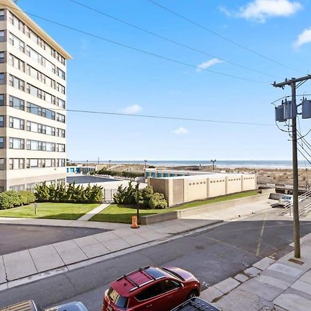 Modern 4Br 2Ba Apt Steps To The Beach Open Living Атлантик Сити Экстерьер фото