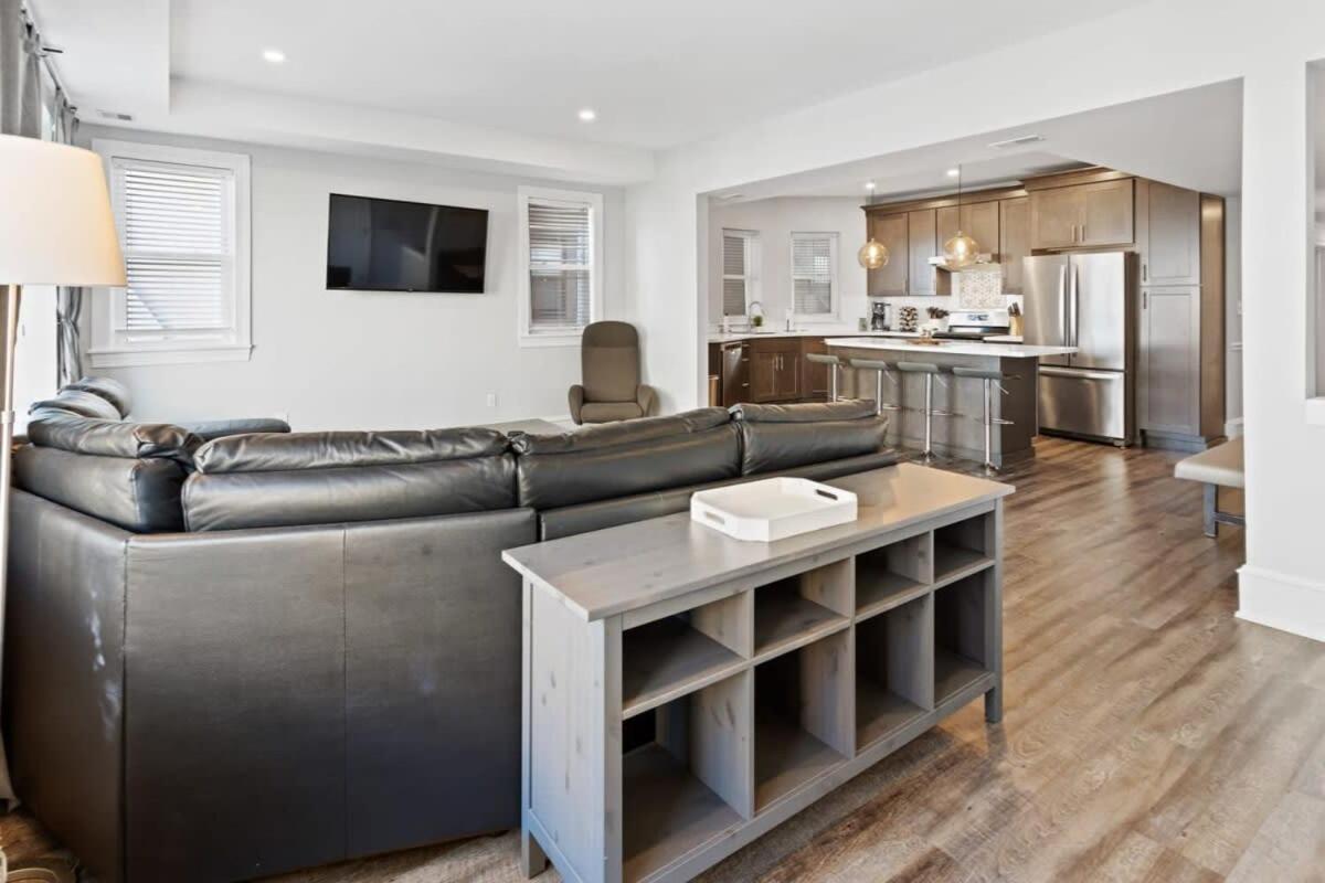 Modern 4Br 2Ba Apt Steps To The Beach Open Living Атлантик Сити Экстерьер фото