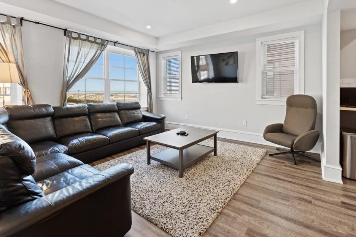 Modern 4Br 2Ba Apt Steps To The Beach Open Living Атлантик Сити Экстерьер фото