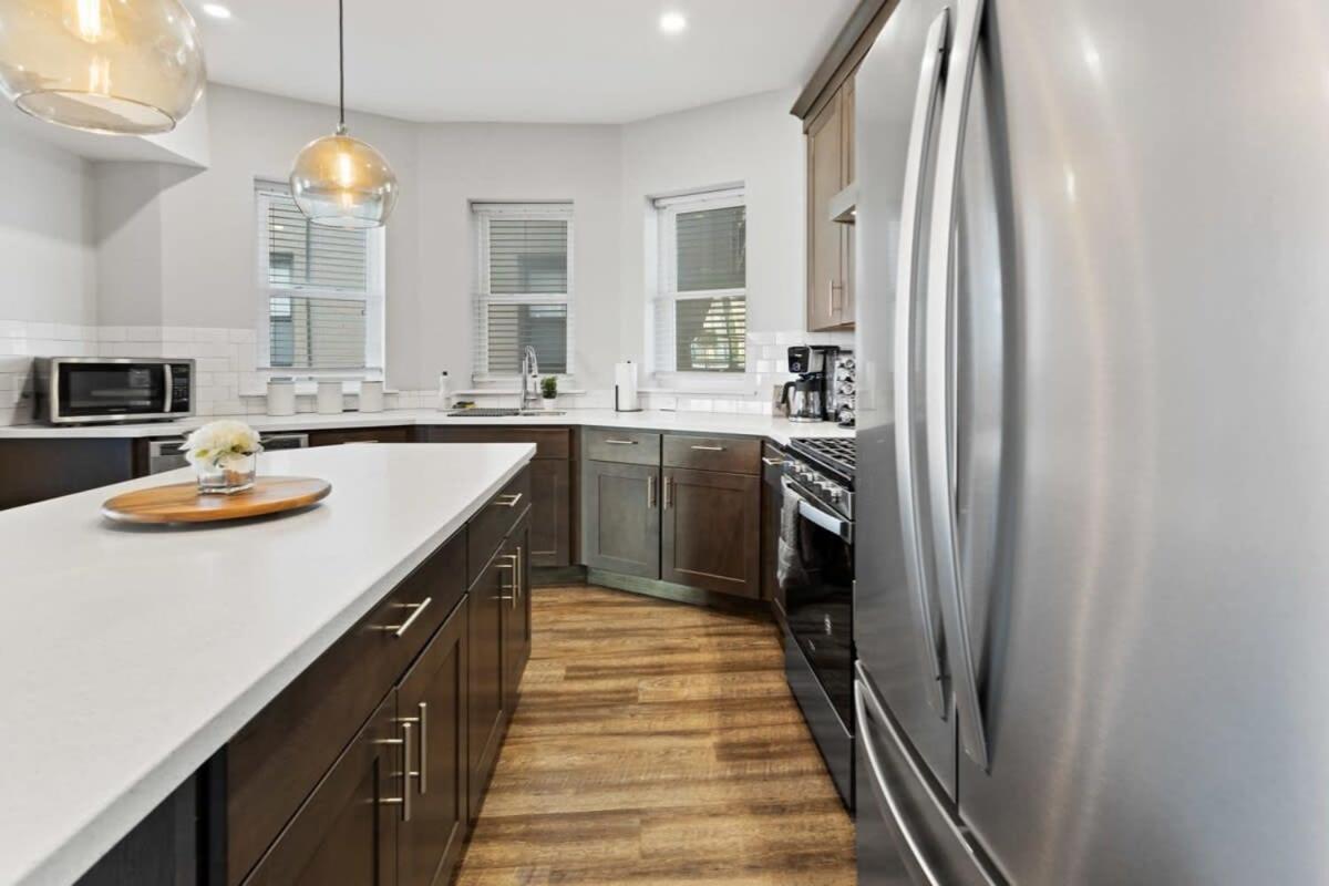 Modern 4Br 2Ba Apt Steps To The Beach Open Living Атлантик Сити Экстерьер фото