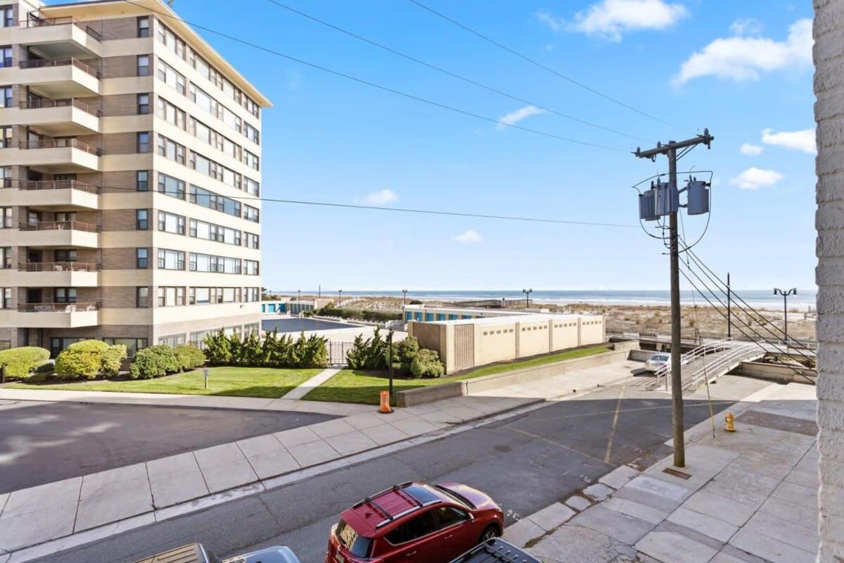 Modern 4Br 2Ba Apt Steps To The Beach Open Living Атлантик Сити Экстерьер фото